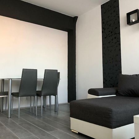 Dave Apartman Szeged Exterior photo
